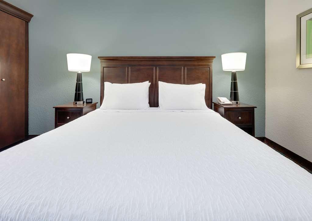 Hampton Inn & Suites Mooresville Pokoj fotografie
